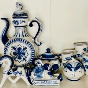 gzhel-blue-and-white-porcelain